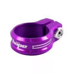 Abrazadera De Tija HOPE 36.4mm -Bicicletas comercio Abrazadera de tija HOPE 349 mm con tornillo lila